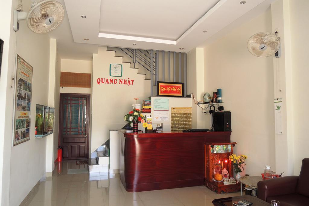 Quang Nhat Hotel На Транг Екстериор снимка