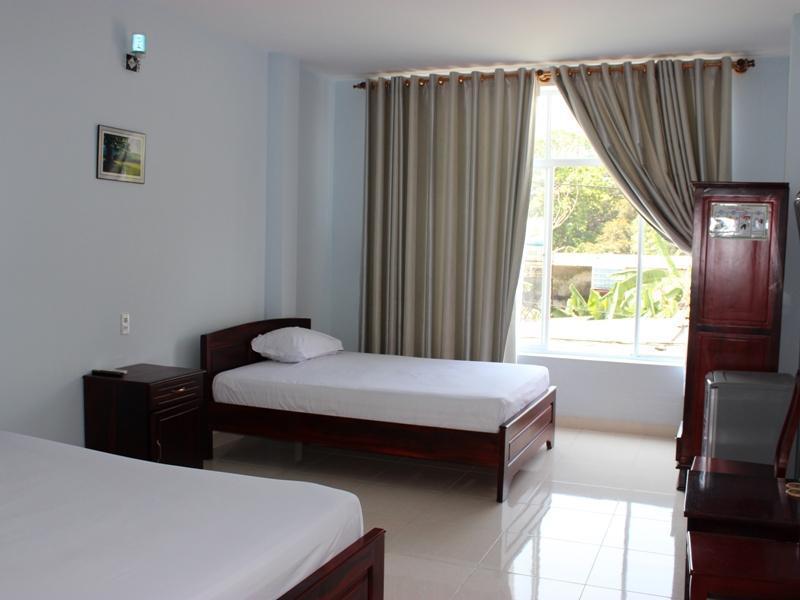 Quang Nhat Hotel На Транг Екстериор снимка